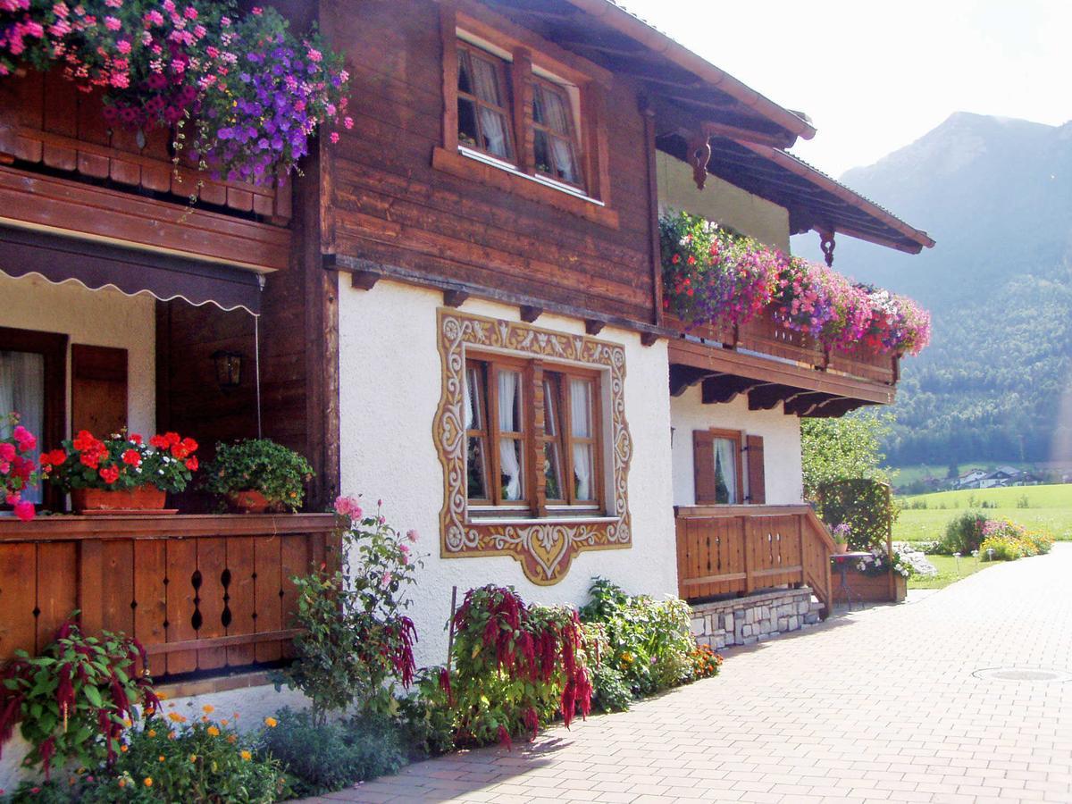 Ferienwohnungen Mit Bergblick Inzell Extérieur photo